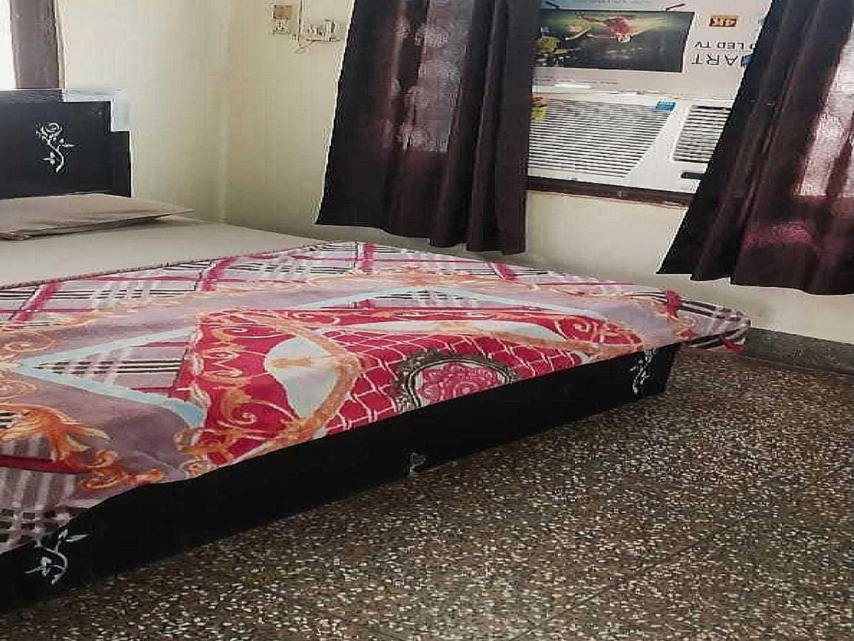 Hotel O G Hotel Happy Home Aligarh Bagian luar foto