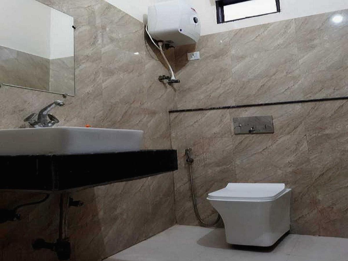Hotel O G Hotel Happy Home Aligarh Bagian luar foto