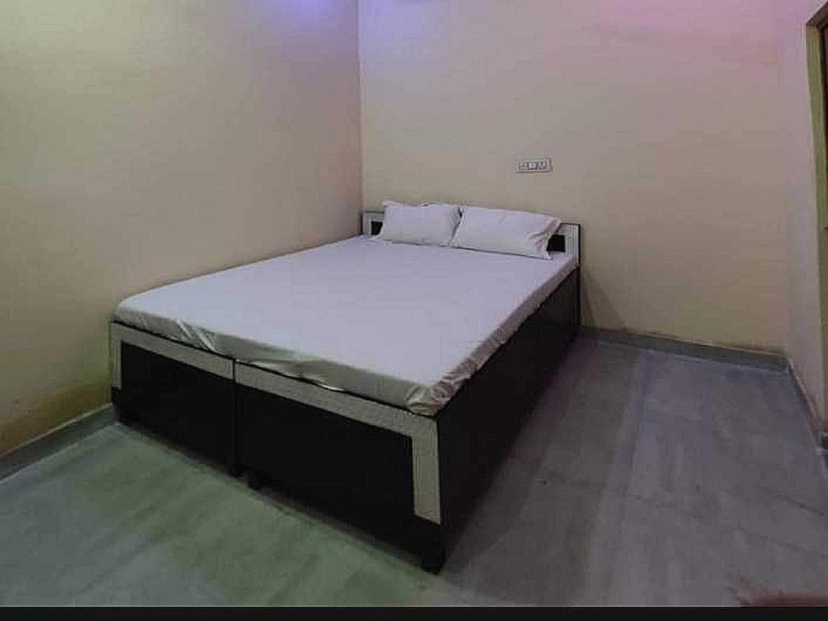 Hotel O G Hotel Happy Home Aligarh Bagian luar foto